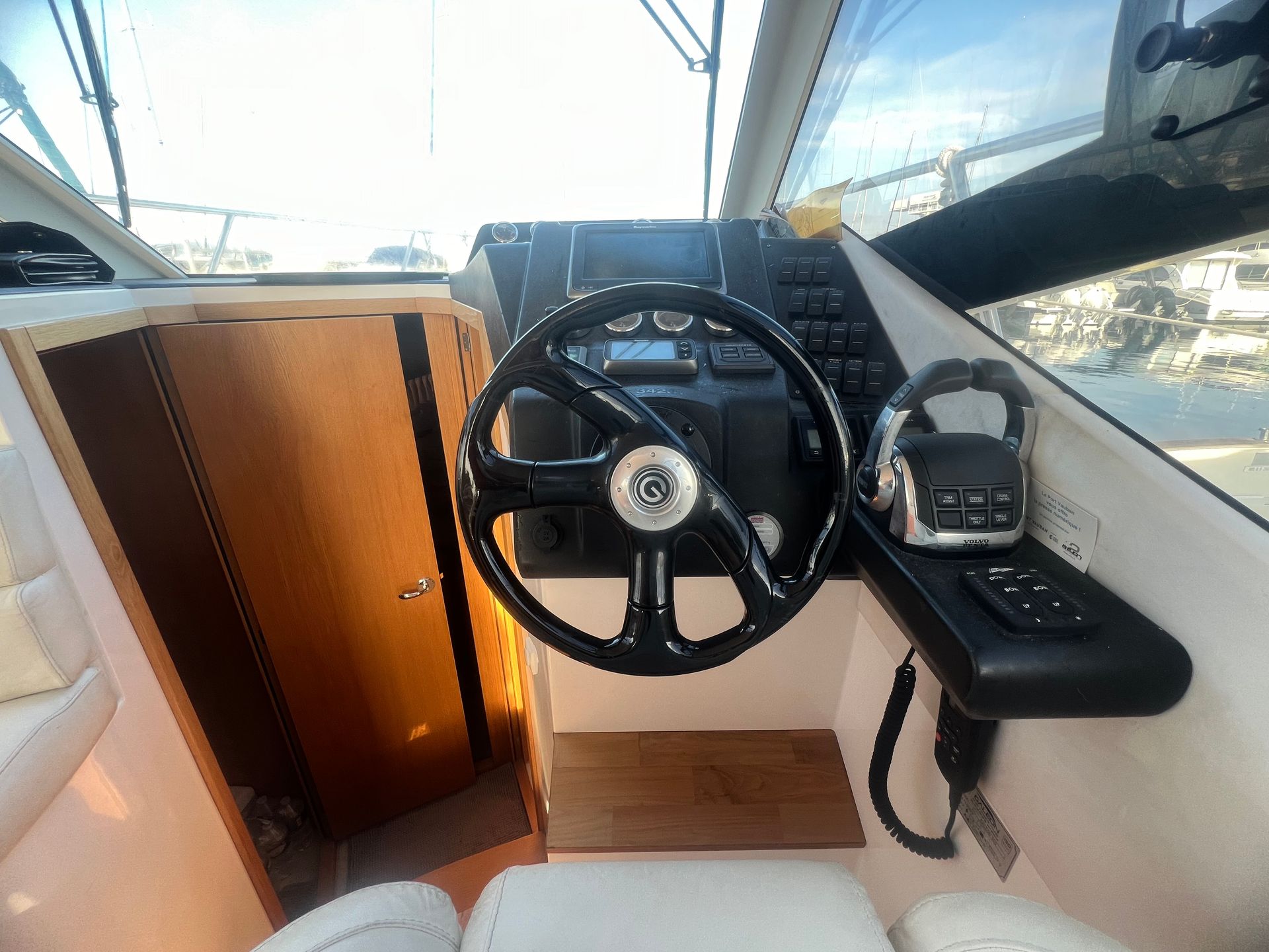 slider 4 Galeon  300 Fly